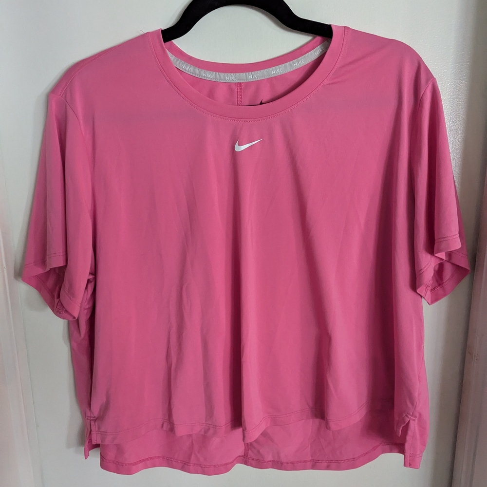 Nike Women's Short Sleeve Pink Tee